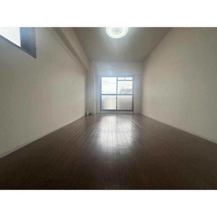 物件内観写真3　(居室)