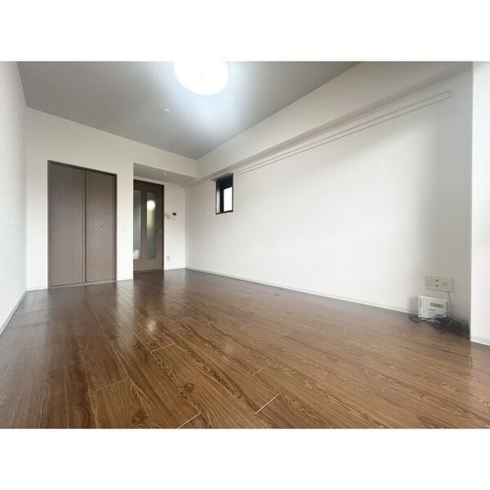 物件内観写真4　(居室)