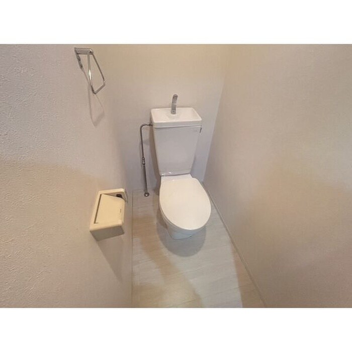 物件内観写真7　(トイレ)