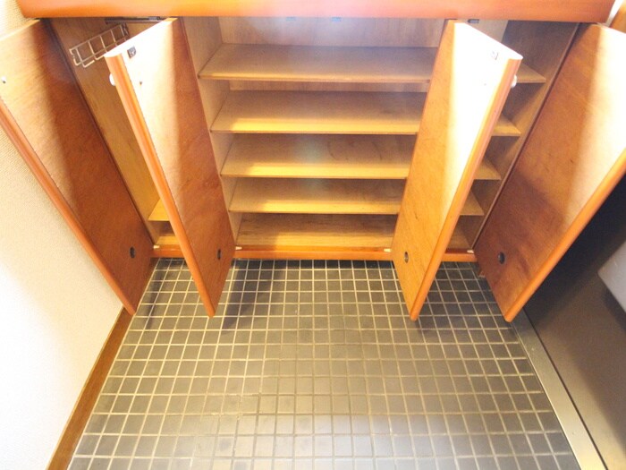 物件内観写真19　(靴箱)