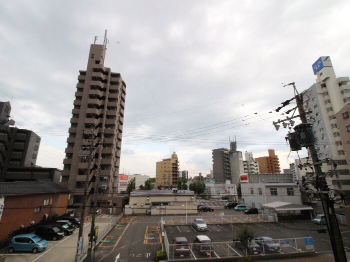 物件内観写真22　(室内からの展望)