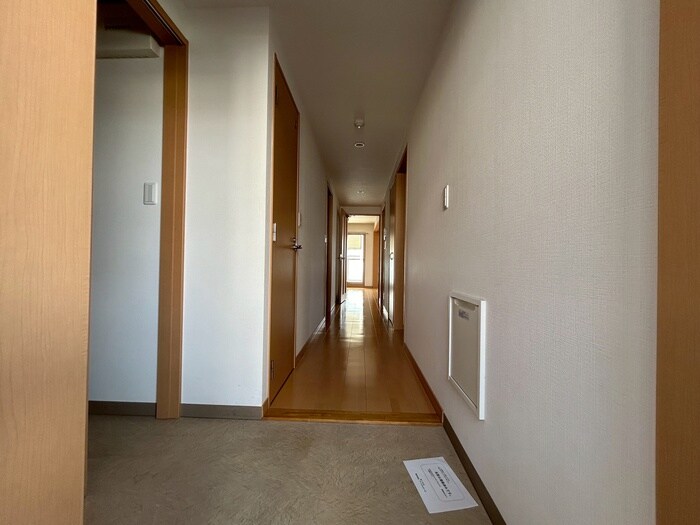 物件内観写真22　(玄関)