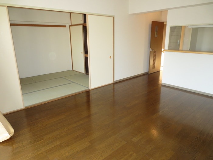 物件内観写真13　(居室)