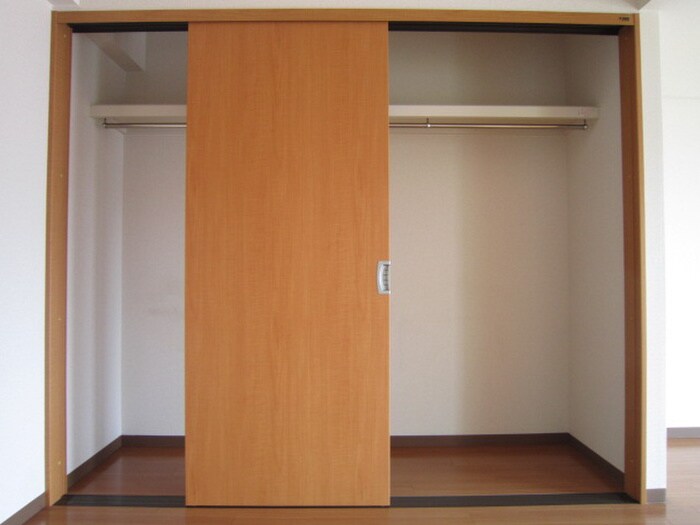 物件内観写真16　(収納)