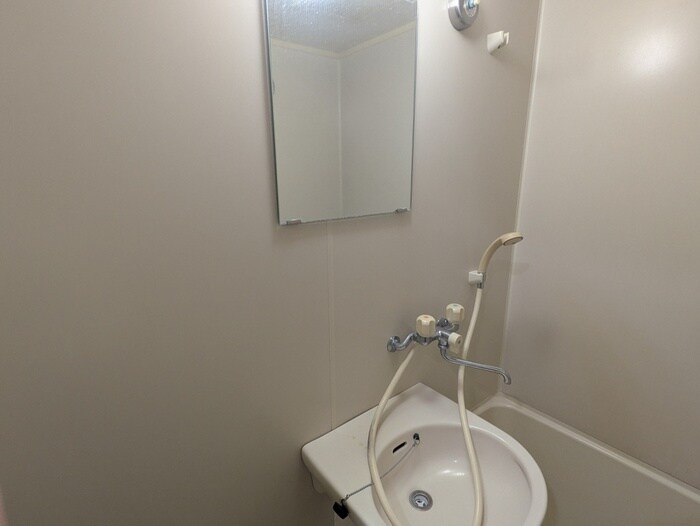 物件内観写真12　(洗面)