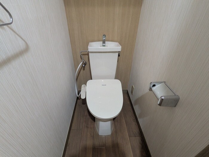 物件内観写真13　(トイレ)