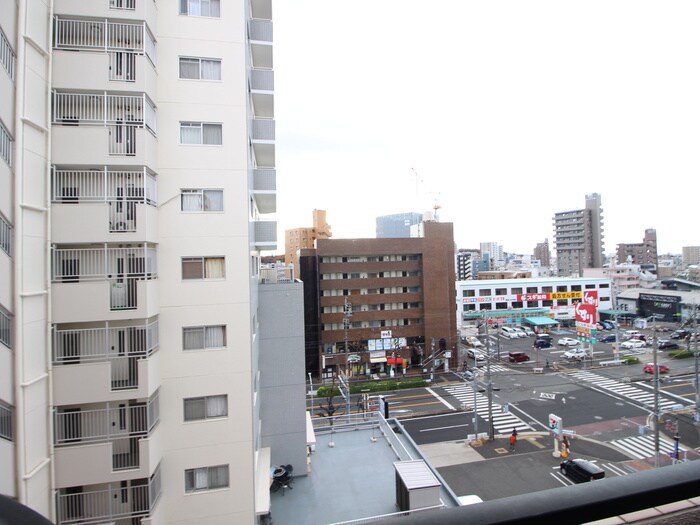 物件内観写真22　(室内からの展望)