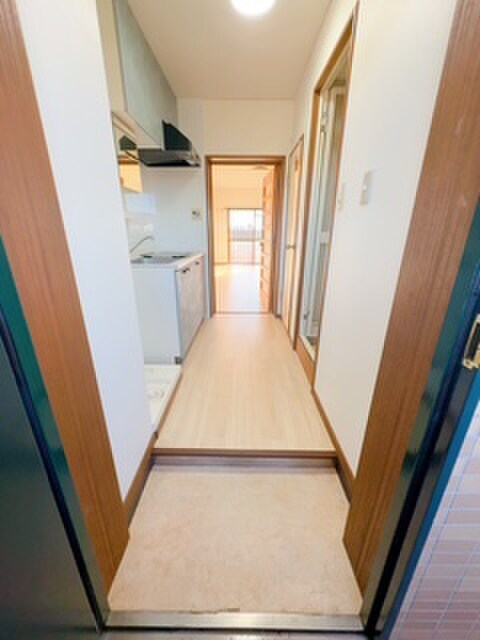 物件内観写真17　(玄関)