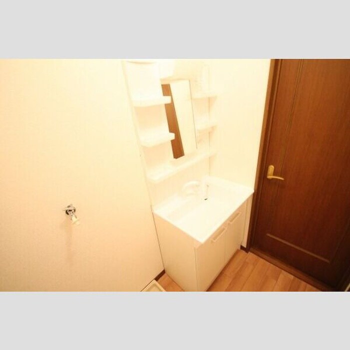 物件内観写真3　(洗面)