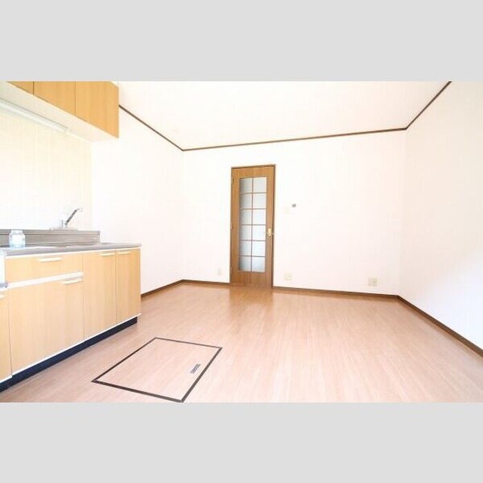 物件内観写真6　(居室)