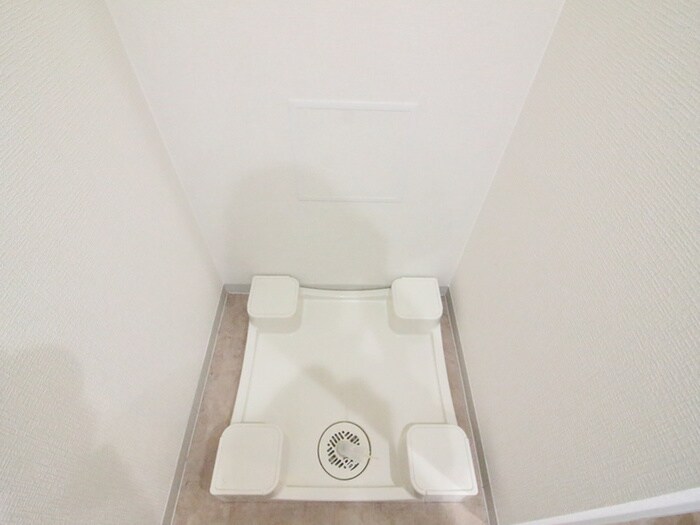 物件内観写真11　(洗濯機置場)