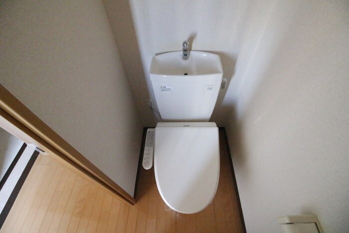 物件内観写真14　(トイレ)