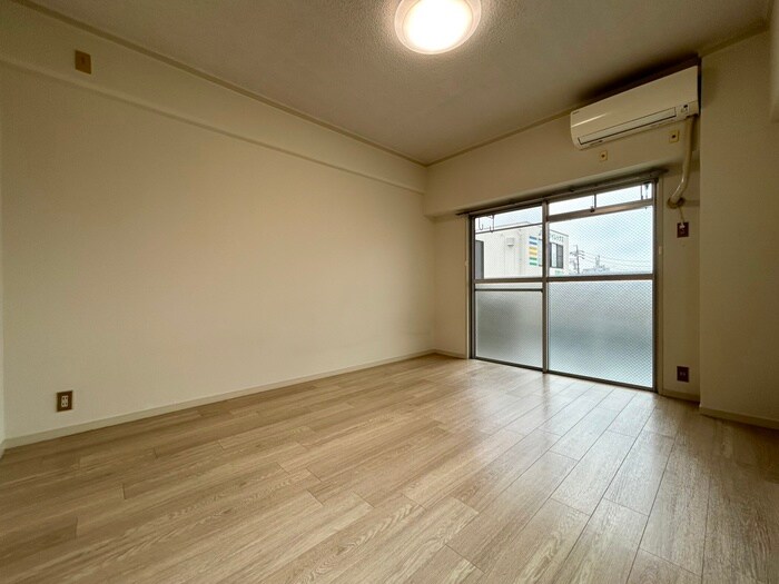 物件内観写真21　(居室)