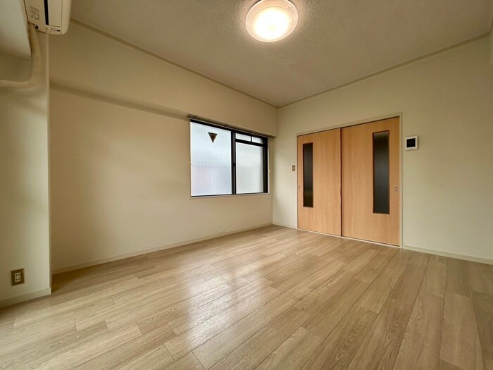 物件内観写真22　(居室)