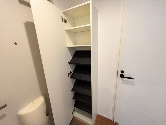 物件内観写真17　(靴箱)