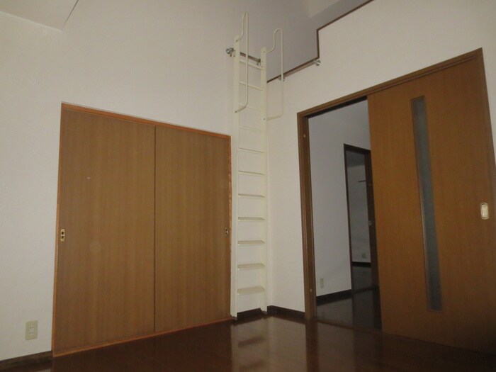 物件内観写真9　(居室)