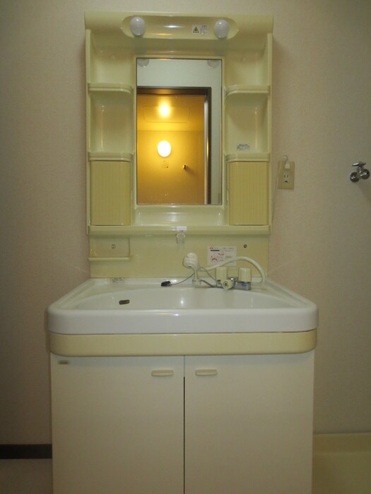 物件内観写真16　(洗面)