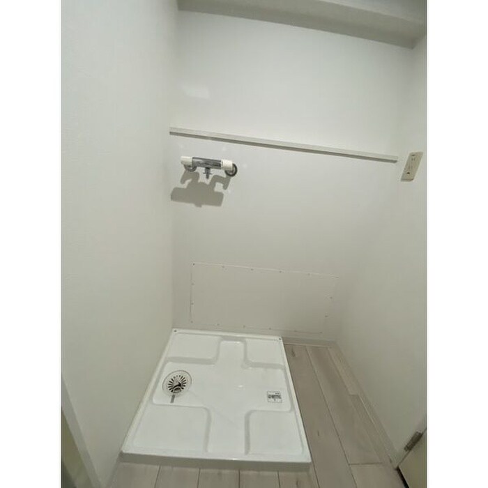 物件内観写真7　(洗濯機置場)