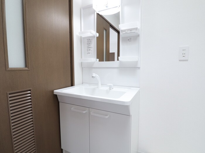 物件内観写真11　(洗面)