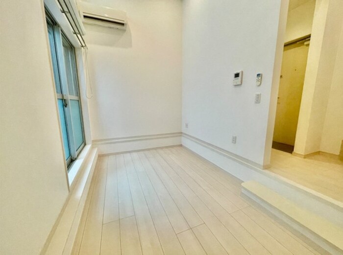 物件内観写真14　(廊下)
