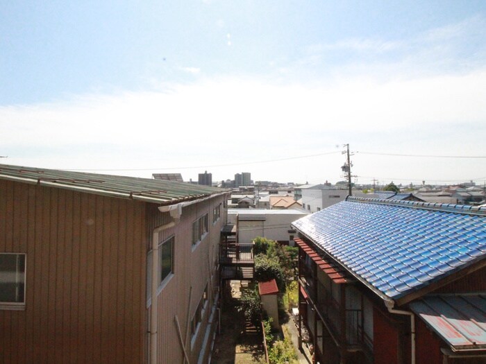 物件内観写真22　(室内からの展望)