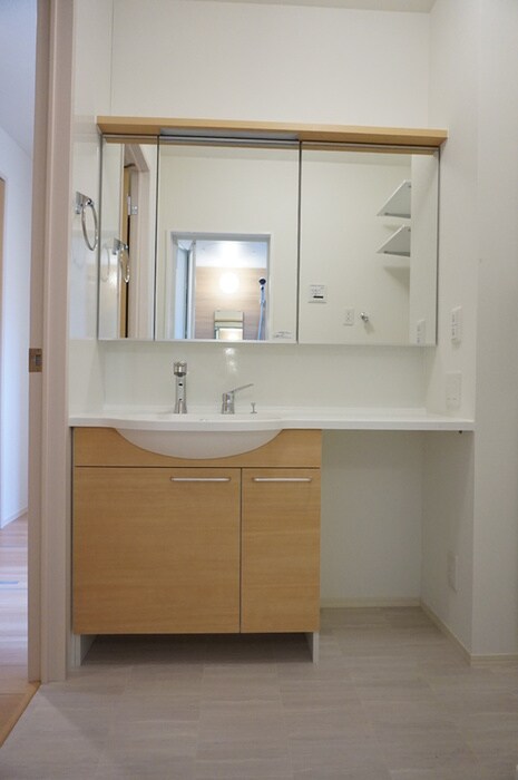 物件内観写真7　(洗面)