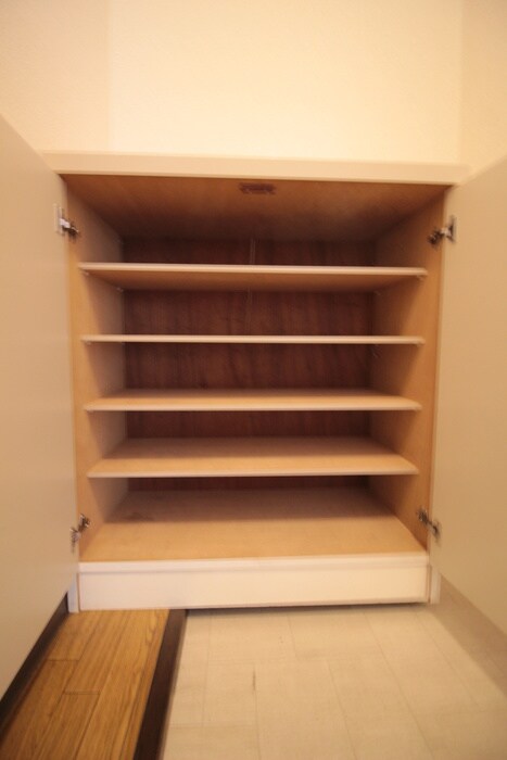 物件内観写真16　(靴箱)