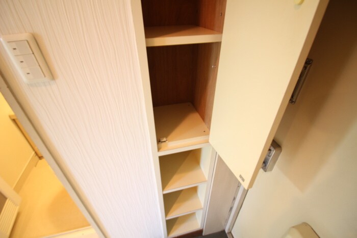 物件内観写真8　(靴箱)