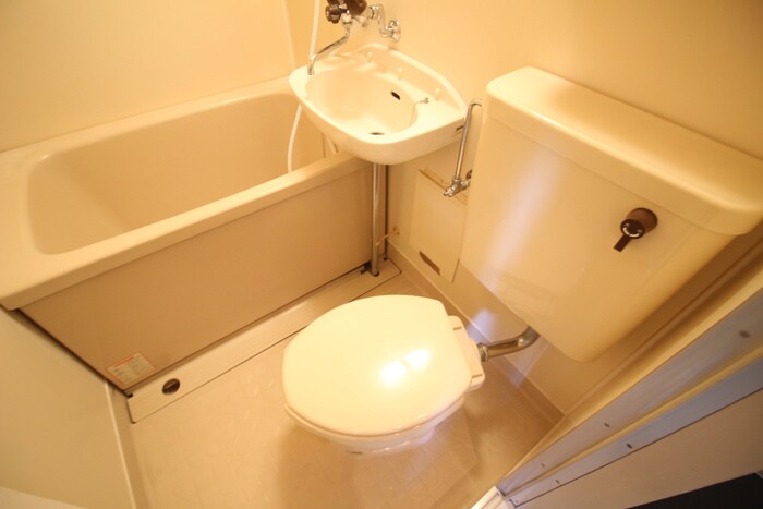 物件内観写真13　(バス／シャワールーム等)