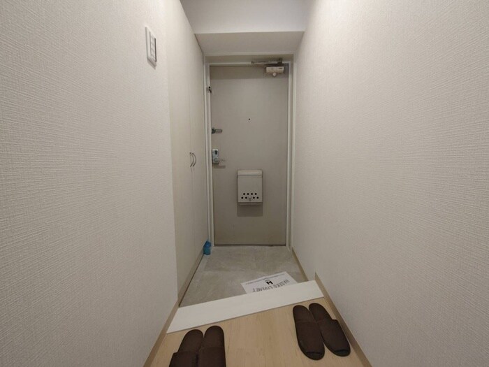 物件内観写真17　(玄関)