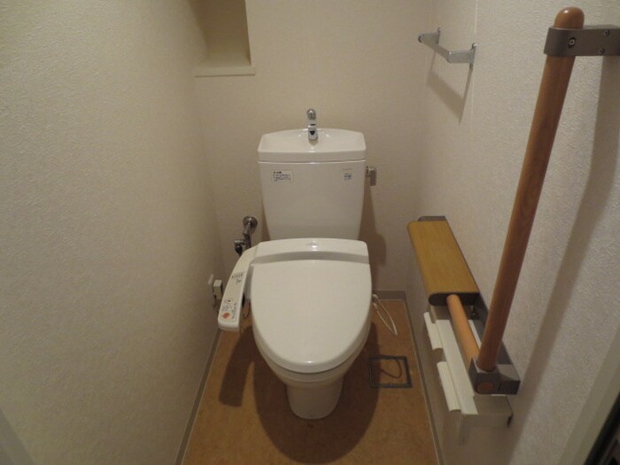 物件内観写真16　(トイレ)