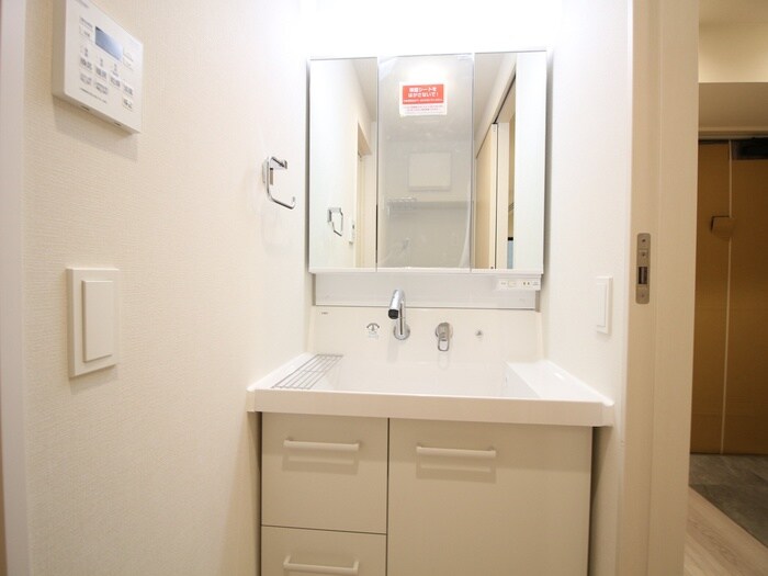 物件内観写真13　(洗面)