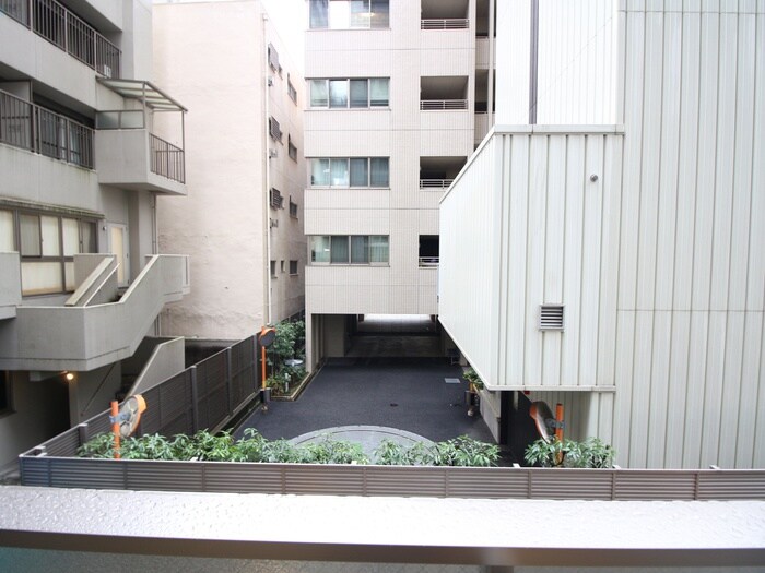 物件内観写真17　(室内からの展望)