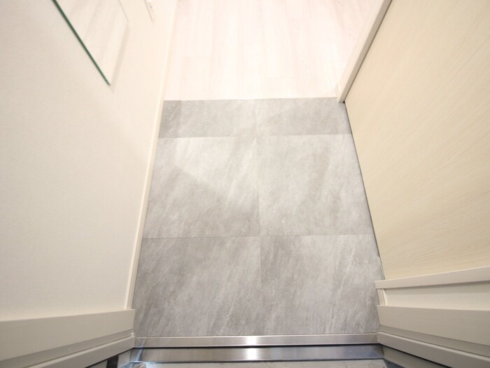 物件内観写真21　(玄関)