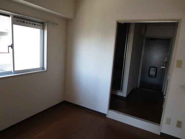 物件内観写真10　(居室)