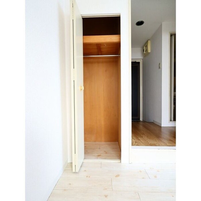 物件内観写真11　(収納)