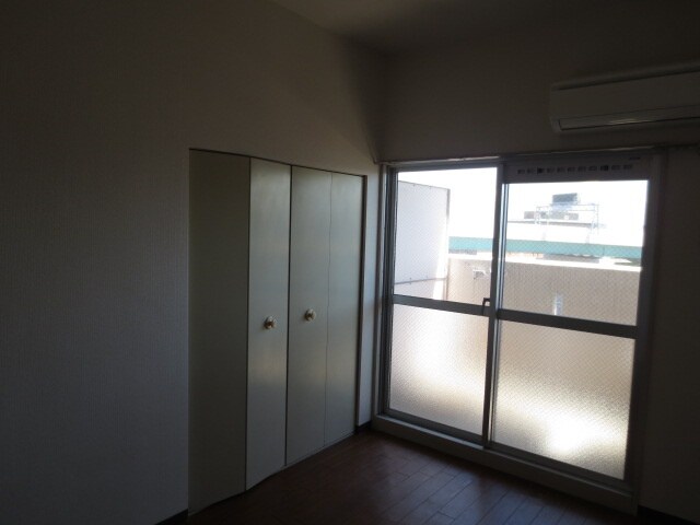 物件内観写真11　(居室)