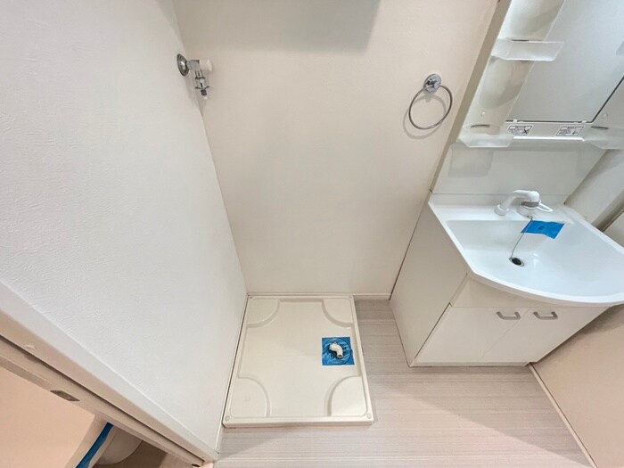 物件内観写真12　(洗濯機置場)