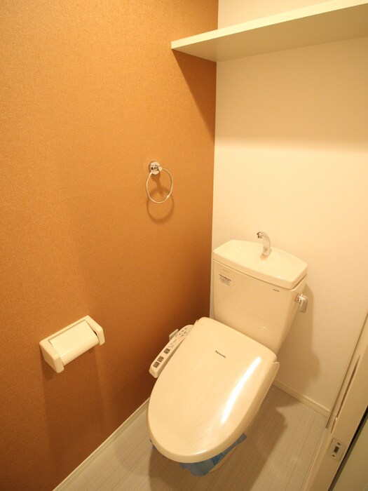 物件内観写真14　(トイレ)