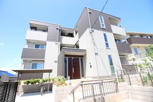 ヒルズ三好外観写真