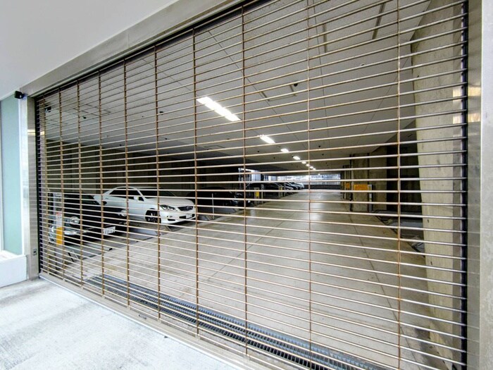 物件外観写真6　(駐車場)