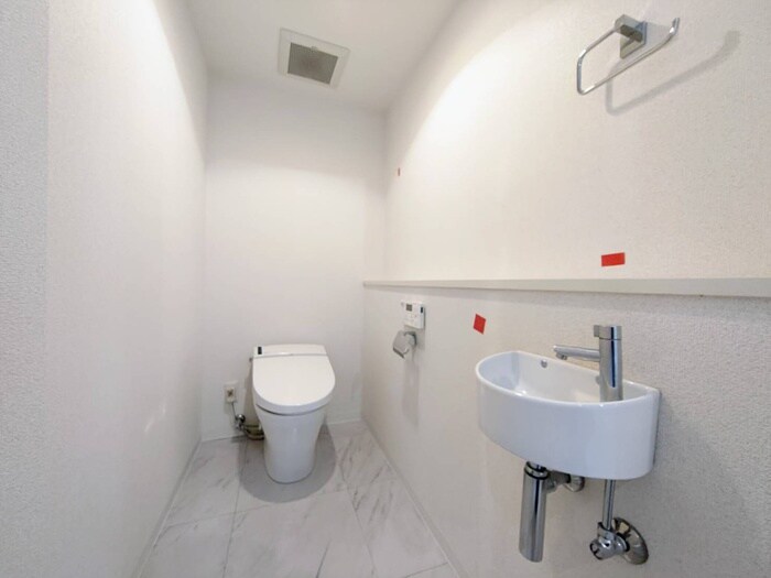 物件内観写真15　(トイレ)