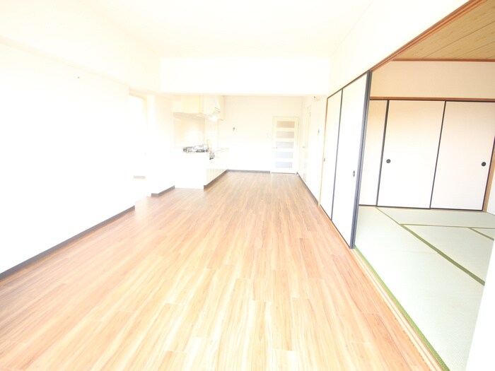 物件内観写真7　(居室)