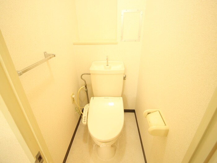 物件内観写真11　(トイレ)