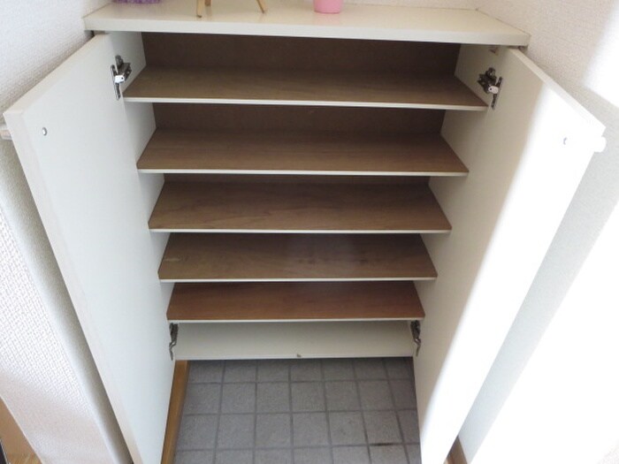 物件内観写真7　(靴箱)