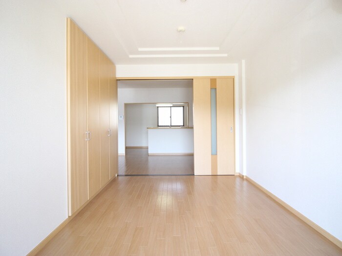 物件内観写真6　(居室)