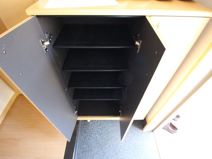 物件内観写真18　(靴箱)