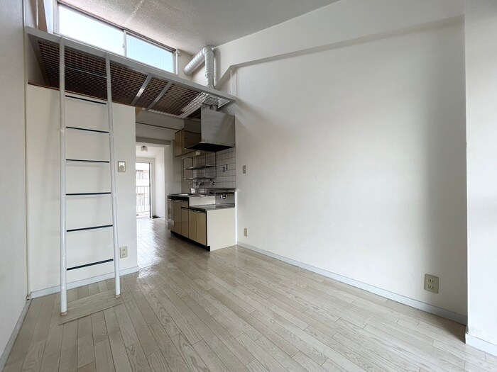 物件内観写真8　(居室)