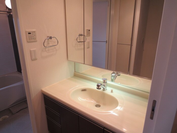 物件内観写真9　(洗面)