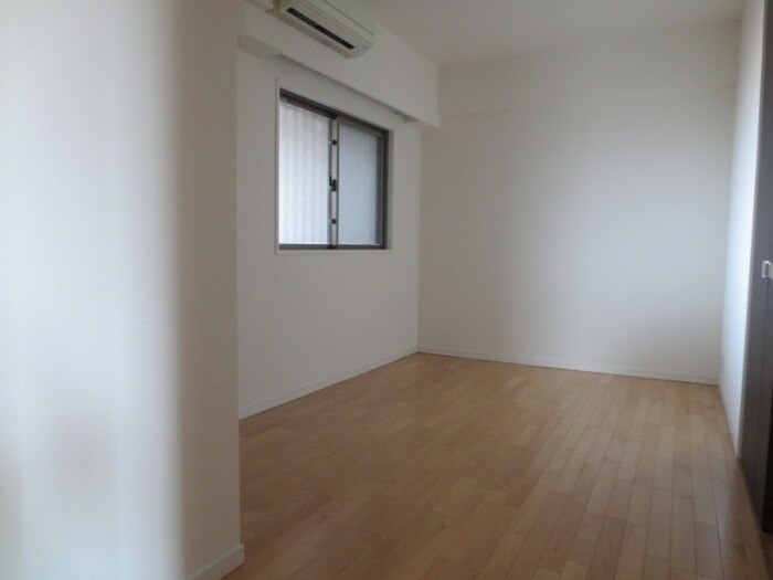 物件内観写真15　(居室)